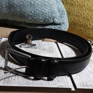 Eddie Bauer Leather Belt in Black